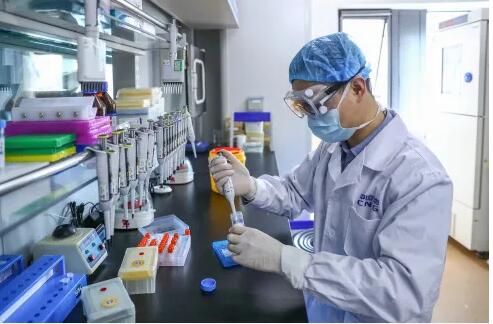 意大利科学界证实:新冠病毒毒性正在减弱,新感染者几乎为无症状!(图2) 8(571).jpg