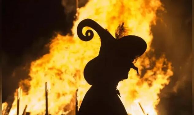 数千女巫网络串联,万圣节黑魔法诅咒川普败选(图1) 31(785).jpg