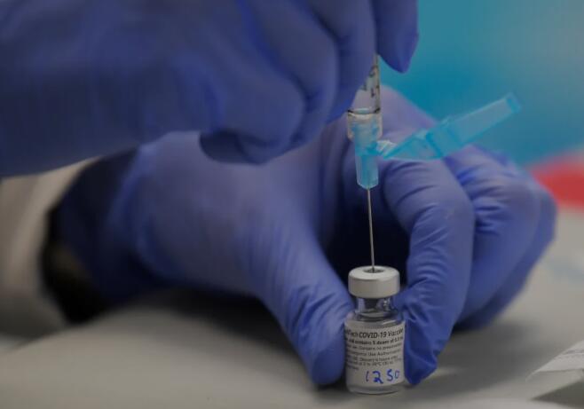 护士偷换掉辉瑞疫苗,给9000人打“假疫苗”!调查后发现...(图5) 42(726).jpg