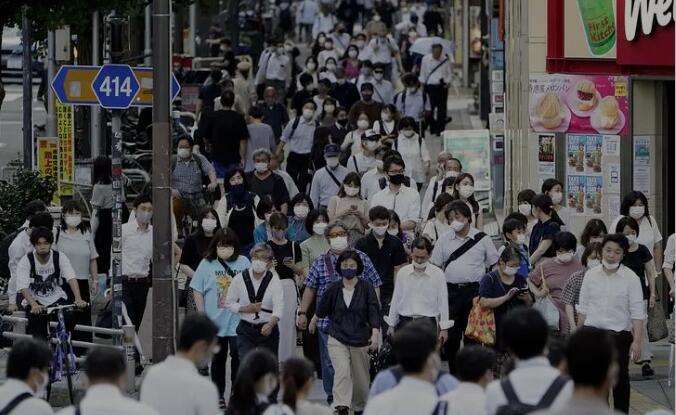 东京躺平:感染新冠无需报告 该干啥干啥(图4) 52(529).jpg