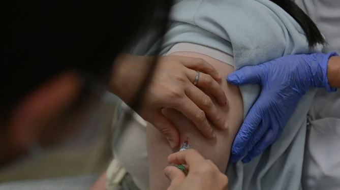 增2.2万例!突发罢工,今晚乘地铁注意!法国猴痘病例又增!所有成年人可能再打新冠疫苗(图3) 60(184).png