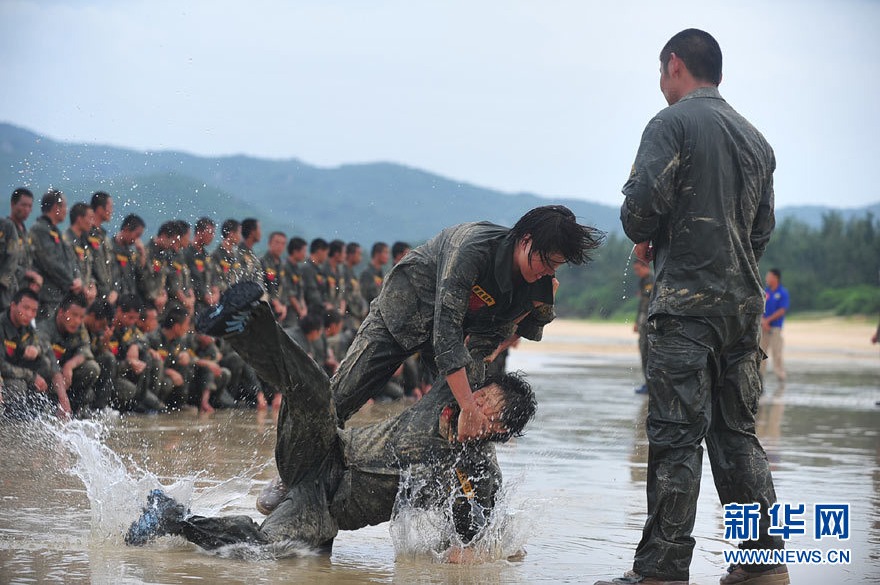 探秘中国天骄特卫:目标“瞄准”海外安保市场(图1) 傲游截图20121001205739.jpg