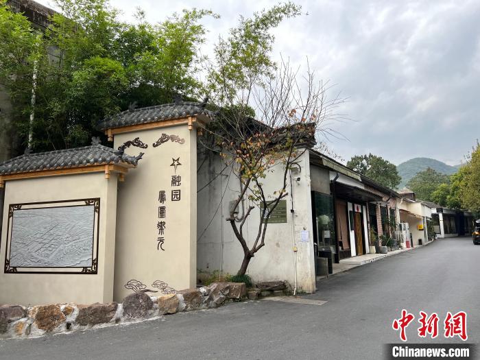 位于杭州凤凰山脚路7号的凤凰御元艺术基地 王题题 摄 位于杭州凤凰山脚路7号的凤凰御元艺术基地 王题题 摄