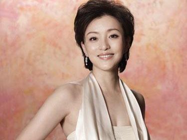 杨澜创业故事:人生需要规划(图1) 357_2011010817280114Q9f.jpg