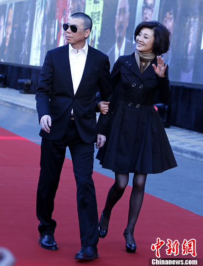 冯小刚"开炮":我要让专家们的眼珠子跌出来(图1) cbd24acf05ff4547af8565fb9b955fd2.jpg