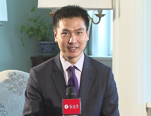 专访英最年轻华裔终身贵族:望中英分享“大社会”理念(图1) 7fd8e1e018.jpg