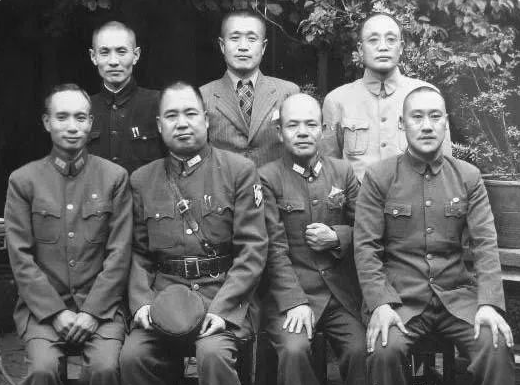 刚刚解放,上海一公安局的处长强奸一国民党军官的小妾,陈毅下令:枪毙!(图3) 72.png