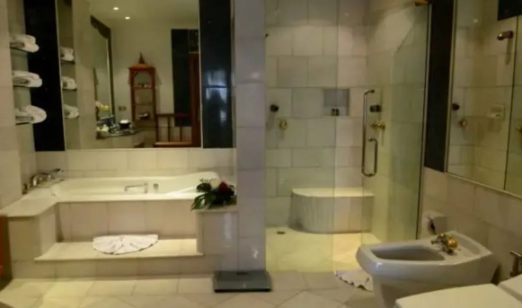 30年前被邓丽君亲过的士兵,声称一辈子都不洗脸,结果...(图18) 67.png