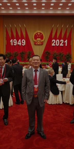 巴塞罗那丽水总商会会长陈康年应邀出席中华人民共和国成立72周年国庆招待会(图1) 40.jpg