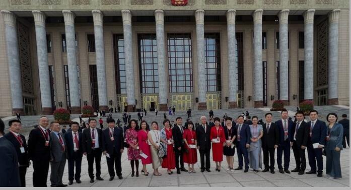 巴塞罗那丽水总商会会长陈康年应邀出席中华人民共和国成立72周年国庆招待会(图5) 43.jpg