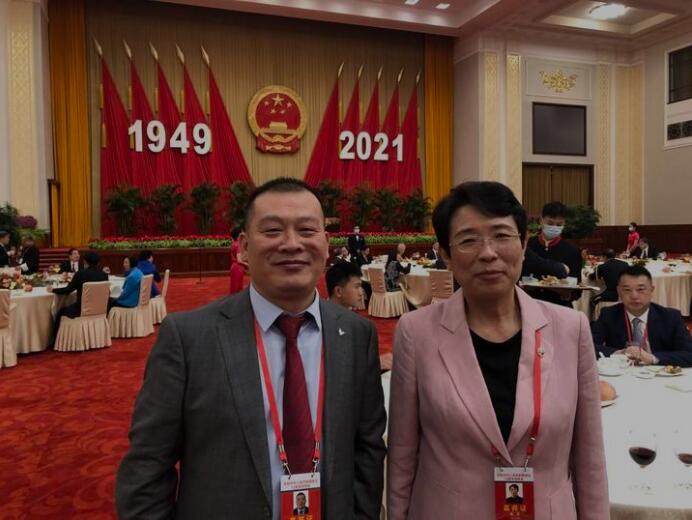 巴塞罗那丽水总商会会长陈康年应邀出席中华人民共和国成立72周年国庆招待会(图9) 47.jpg