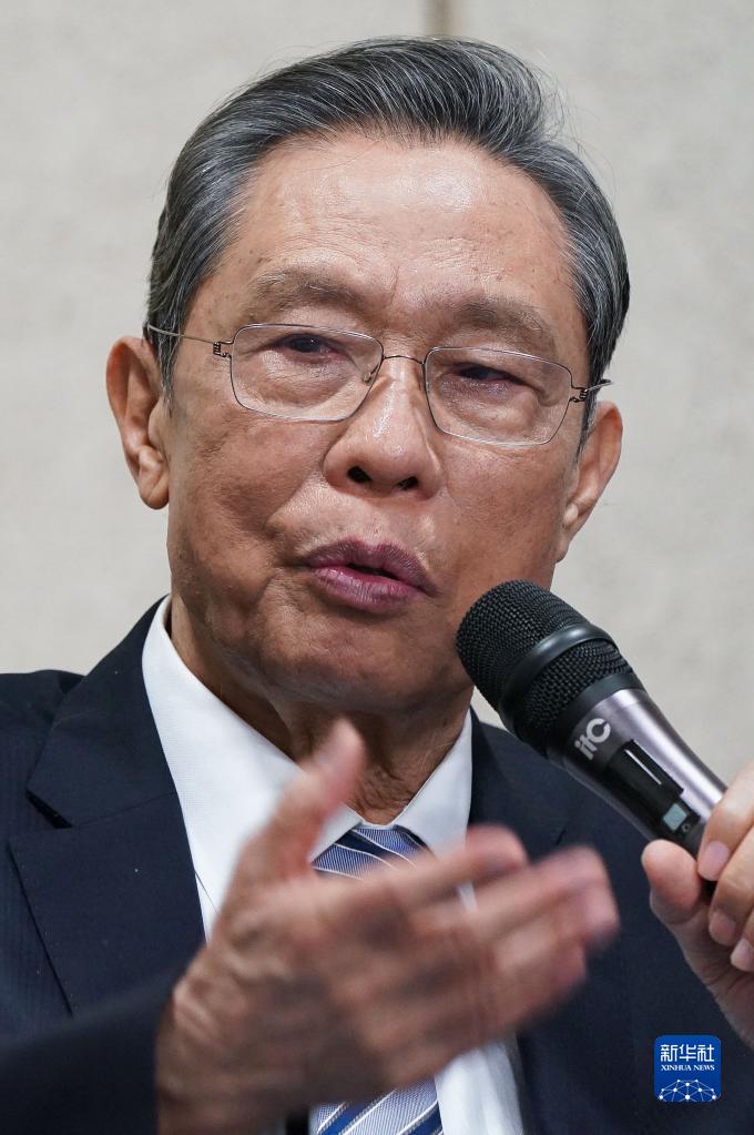 钟南山院士解答防疫新阶段百姓关切点:发热是否上医院?感染新冠怎么办?……(图5) 62.jpg