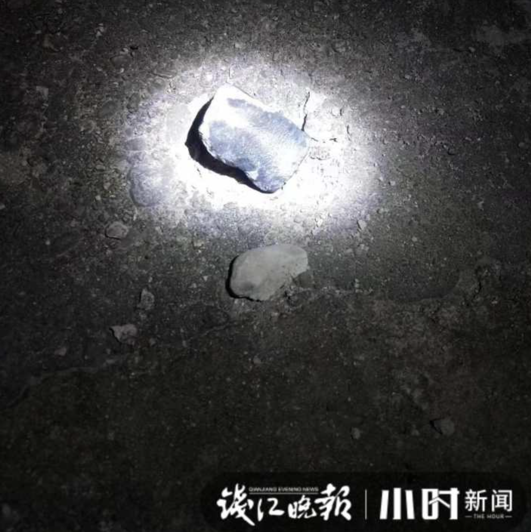 傍晚,杭州上空划过“火球”(图17) 37.png