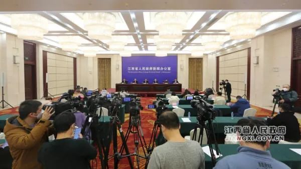 疫情高峰何时到来?多地判断峰值时间,一省已进入应急状态(图3) 49.jpg