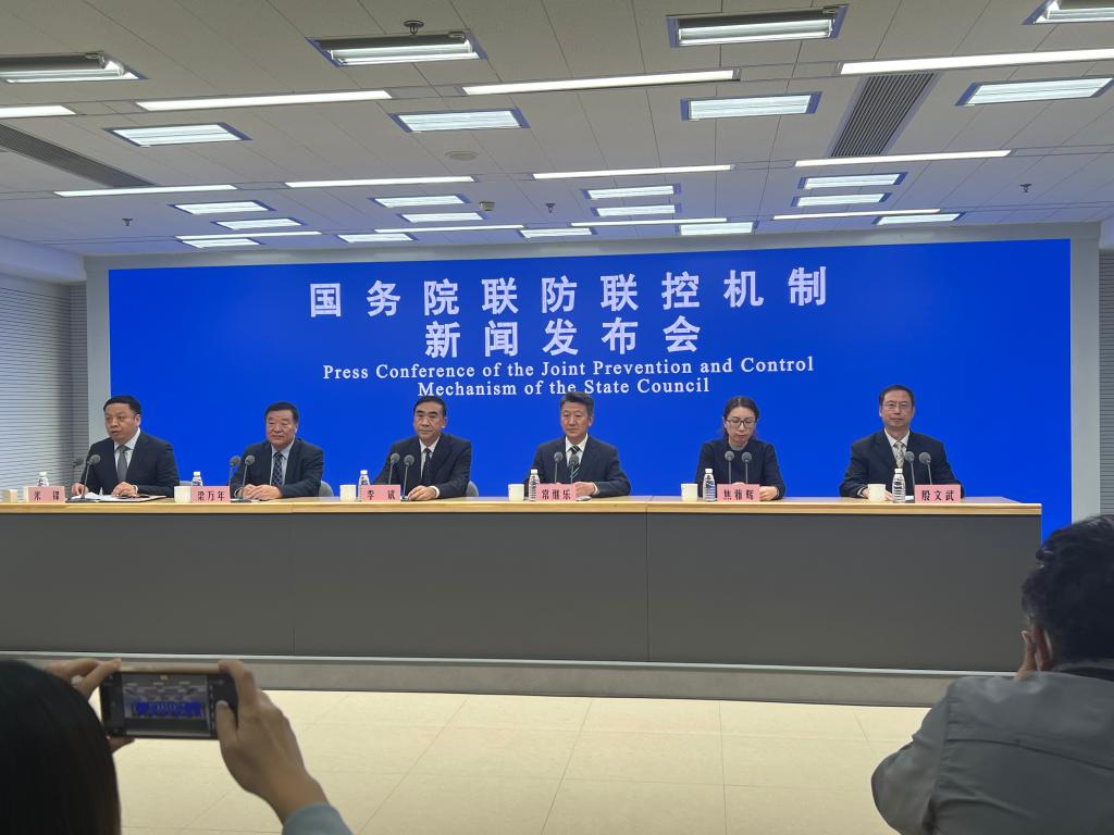 新华全媒+丨国务院联防联控机制:“白肺”与原始毒株没有关系(图1) 20.jpg