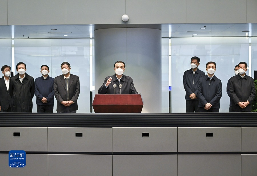 李克强考察国家电网公司并慰问基层干部职工时强调 确保电力等能源稳定供应 满足民生需求 服务发展大局 韩正参加(图2) 李克强考察国家电网公司并慰问基层干部职工时强调 确保电力等能源稳定供应 满足民生需求 服务发展大局 韩正参加(图2)