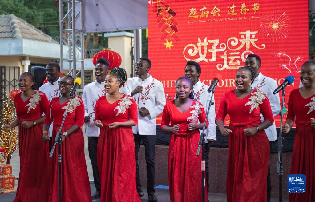 “春节热”点亮全球“中国红”(图8) “春节热”点亮全球“中国红”(图8)