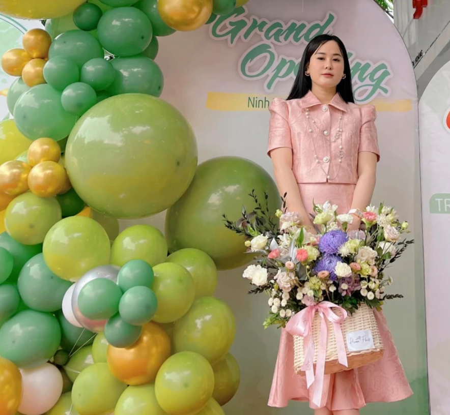 狂骗1000亿……这个农村姑娘迷倒40名高富帅(图4) 48.png