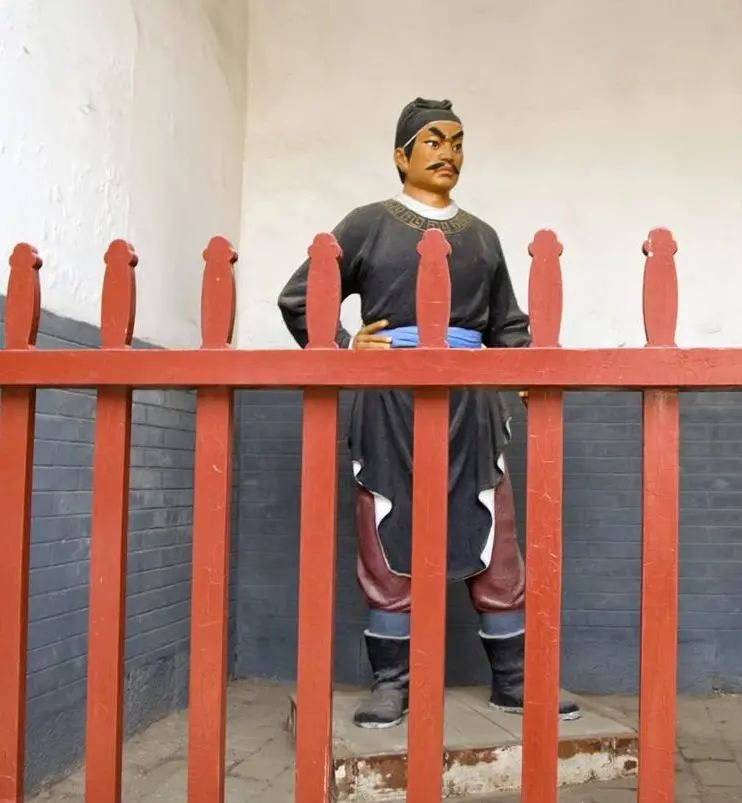 那个冒死将岳飞尸首掩埋的狱卒,最终结局如何?(图2) 26.jpg