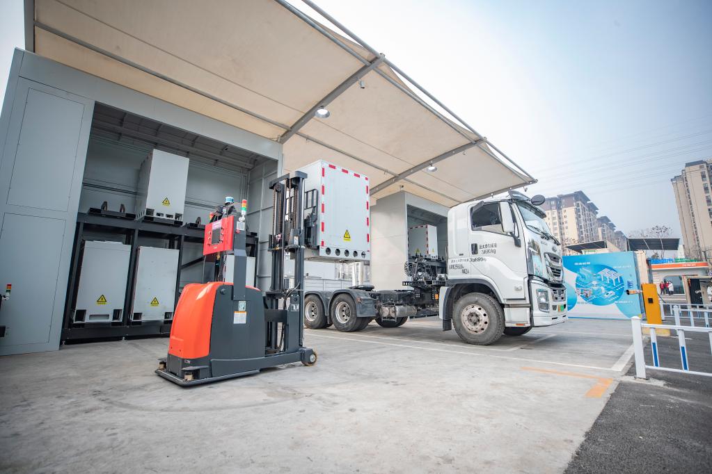 公共领域车辆全面电动化推动新能源汽车产业发展(图2) 公共领域车辆全面电动化推动新能源汽车产业发展(图2)