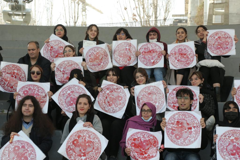 元首外交|心心相通 中国伊朗共绘友好新图卷(图7) 元首外交|心心相通 中国伊朗共绘友好新图卷(图7)