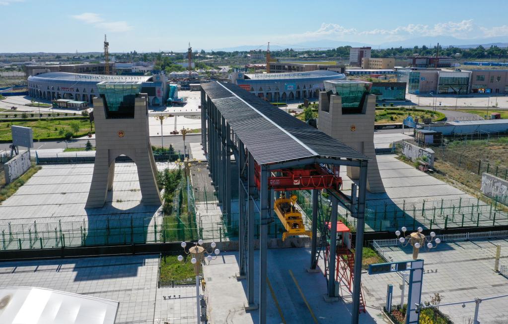 元首外交丨“中国的超级大市场就是我们的大海”(图4) 元首外交丨“中国的超级大市场就是我们的大海”(图4)