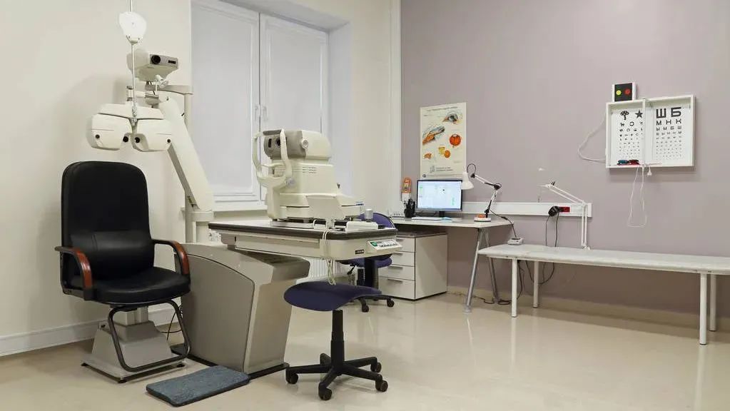 中国近7亿人近视,给你验光配镜的人却有90%不合格(图1) 25.jpg