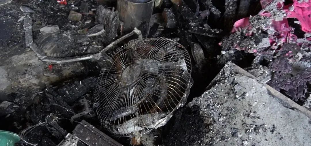 出门取个快递,回来傻眼了……(图3) 26.jpg