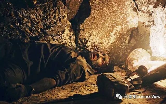 内蒙古煤矿坍塌事故,数十名工人被“活埋”!救援难度到底多大?(图2) 21.jpg