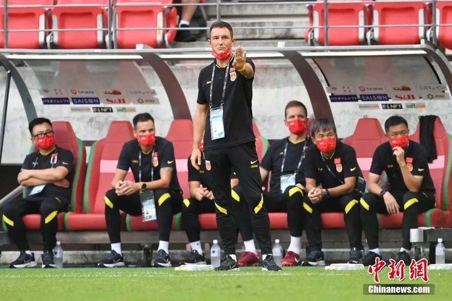 这次的新帅什么来头?能救得了国足吗?(图2) 32.jpg