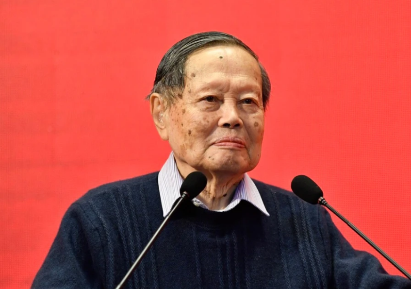 谁在背后,安排了宇宙的一切?爱因斯坦与杨振宁的怀疑是什么?(图8) 50.png