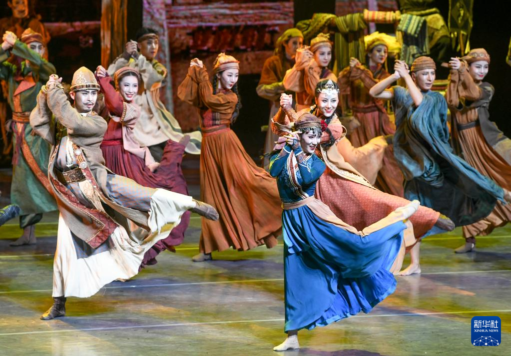 舞剧《五星出东方》开启新疆巡演(图2) 舞剧《五星出东方》开启新疆巡演(图2)