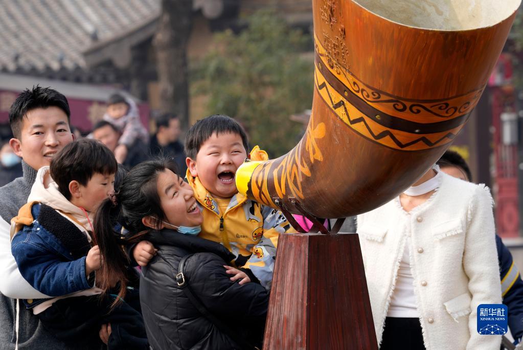 奔赴充满光荣和梦想的远征——以习近平同志为核心的党中央引领亿万人民踏上新征程述评(图5) 奔赴充满光荣和梦想的远征——以习近平同志为核心的党中央引领亿万人民踏上新征程述评(图5)