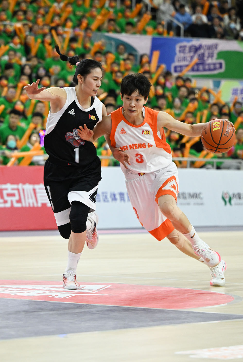 WCBA总决赛:内蒙古胜四川先下一城(图2) WCBA总决赛:内蒙古胜四川先下一城(图2)