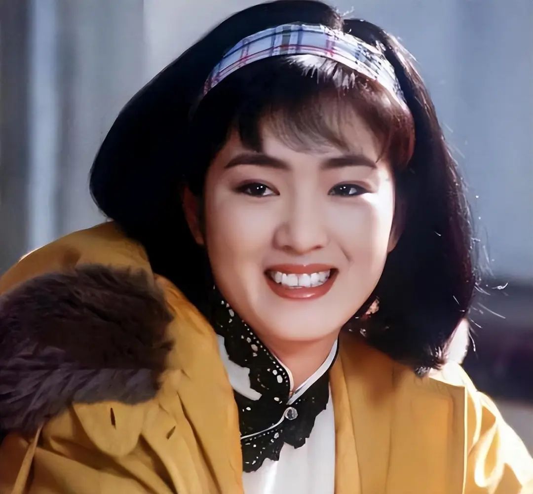 嫁给70岁法国人,情愿当老头的第四任妻子,巩俐到底在追求什么?(图3) 32.jpg