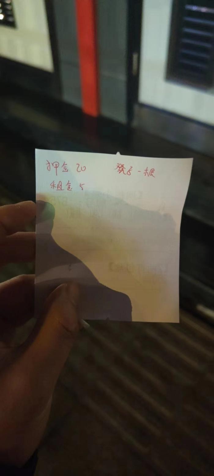 菲律宾签证需彻夜排队甚至一证上万元?领馆:本周排队情况已缓解(图2) 菲律宾签证需彻夜排队甚至一证上万元?领馆:本周排队情况已缓解(图2)