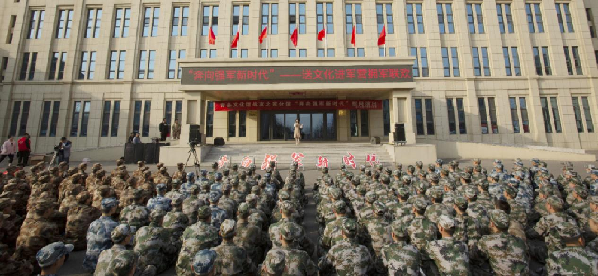 各地新兵奔赴军营(图4) 各地新兵奔赴军营(图4)