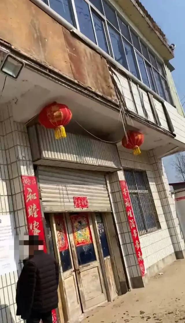 河南一农信社三千万存款凭空消失?老人一辈子积蓄换来警方一贴告示(图5) 35.jpg