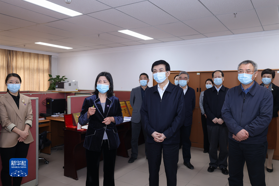 王沪宁在走访各民主党派中央和全国工商联时强调 深入学习贯彻习近平新时代中国特色社会主义思想 发挥新型政党制度在推进中国式现代化建设中的优势和作用(图4) 王沪宁在走访各民主党派中央和全国工商联时强调 深入学习贯彻习近平新时代中国特色社会主义思想 发挥新型政党制度在推进中国式现代化建设中的优势和作用(图4)