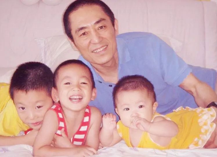 73岁的张艺谋:尽管岳母比自己小了11岁,给她尽孝也能坦然(图14) 33.jpg