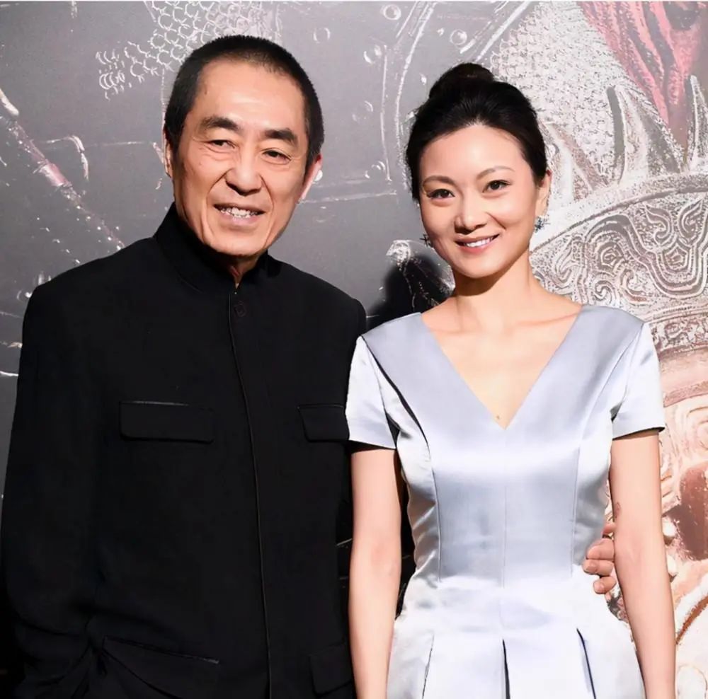 73岁的张艺谋:尽管岳母比自己小了11岁,给她尽孝也能坦然(图24) 43.jpg