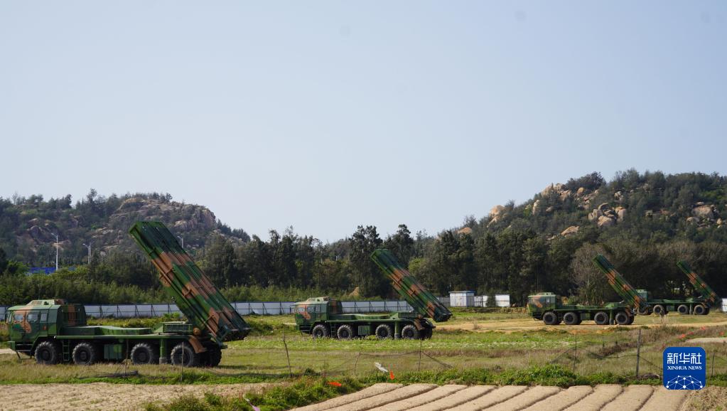 东部战区圆满完成环台岛战备警巡和“联合利剑”演习(图1) 东部战区圆满完成环台岛战备警巡和“联合利剑”演习(图1)