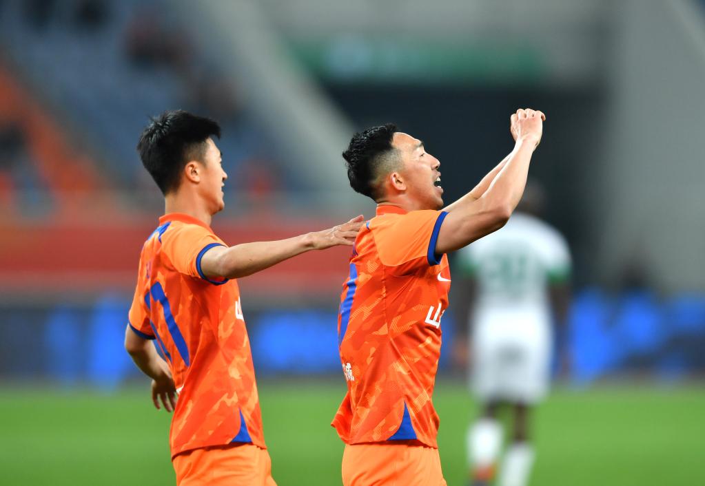 中超综合|青岛海牛大胜北京国安 武汉三镇绝杀梅州客家(图3) 中超综合|青岛海牛大胜北京国安 武汉三镇绝杀梅州客家(图3)