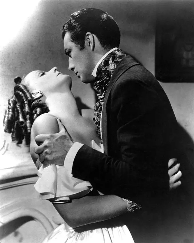 把东西方妓女放在一起,哪个更惨?(图20) 20.png