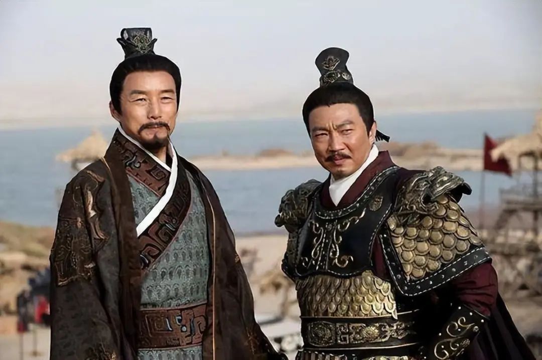 东汉末年是4国并存,为何罗贯中只写了三国?被抹去的一国很熟悉(图6) 6.jpg