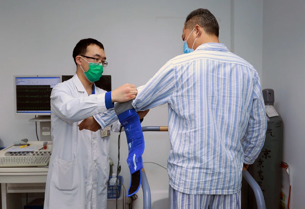 中风前一定要抓住“最后一次信号”!预防中风做好8件事(图1) 1.jpg