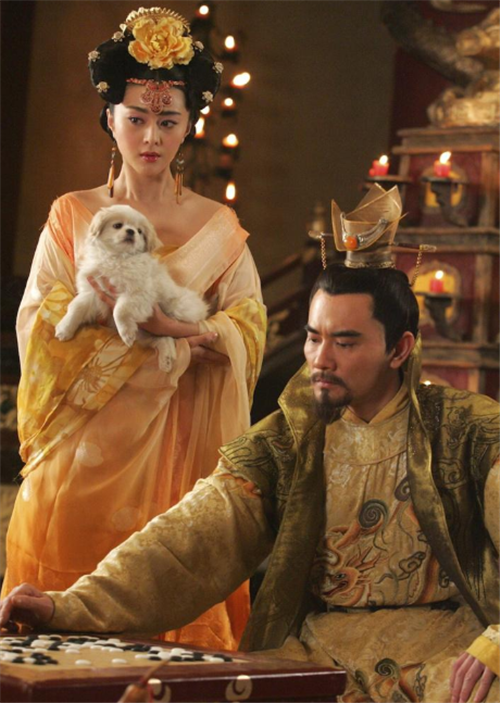 皇帝逃命,大臣请求烧掉所有粮仓,皇帝:不准烧,统统留给叛军(图2) 2.png