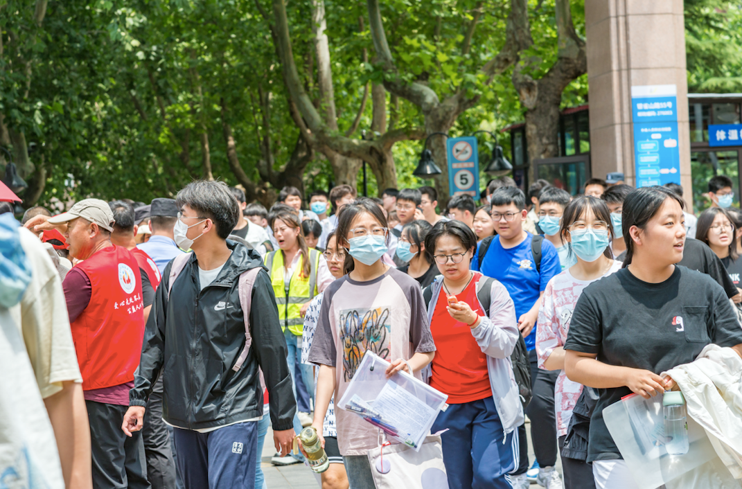 高考成绩何时可查?实用信息了解一下→(图2) 2.png