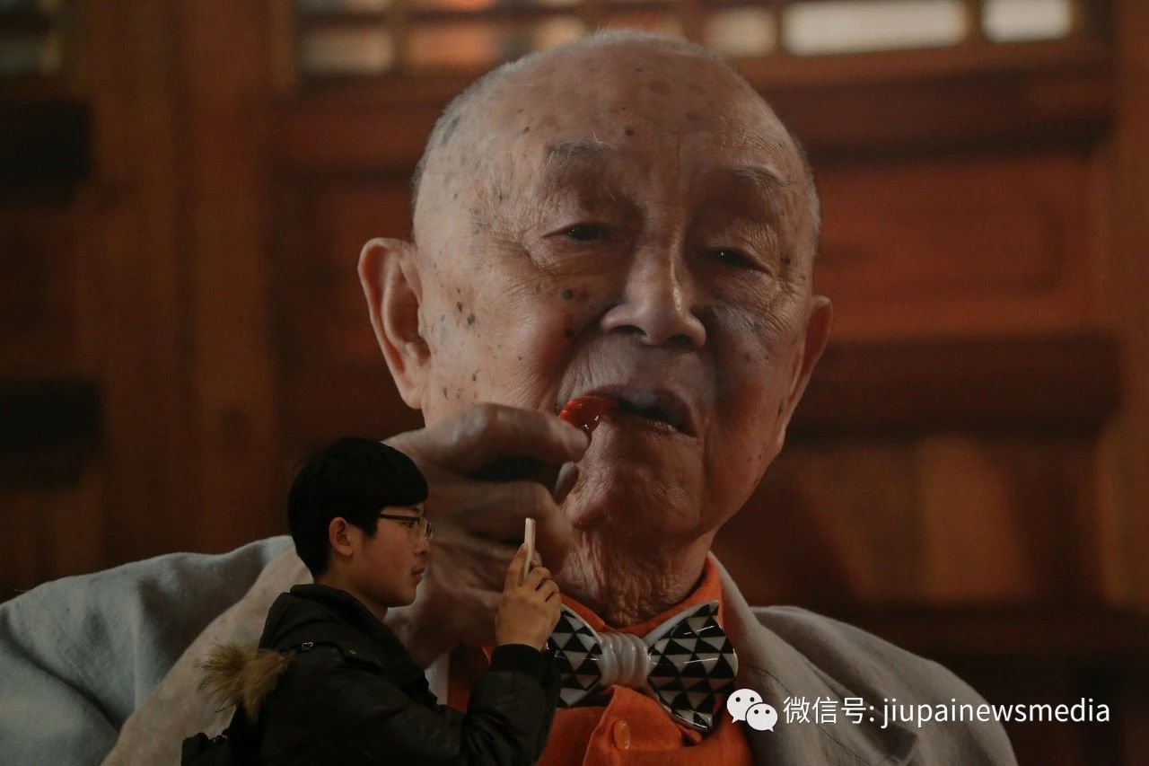 黄永玉先生逝世:希望骨灰作为肥料回到大自然(图2) 2.jpg