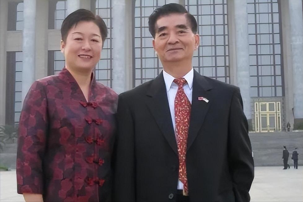 大鱼落网!78岁“爱国华侨”竟是间谍!(图13) 17.png